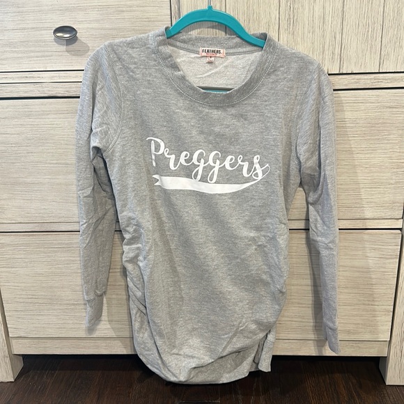 Maternity sweater. - Picture 1 of 3